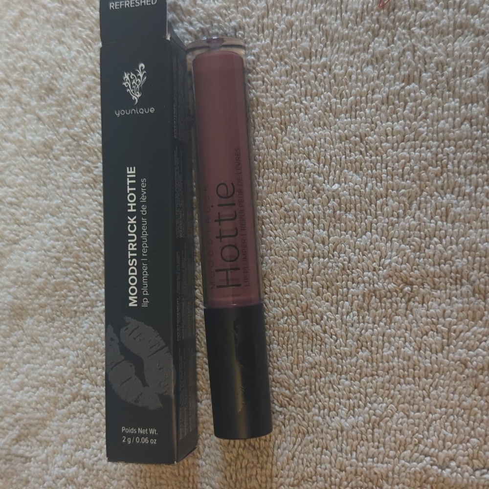 Moonstruck lip plumper in the color refreshed.